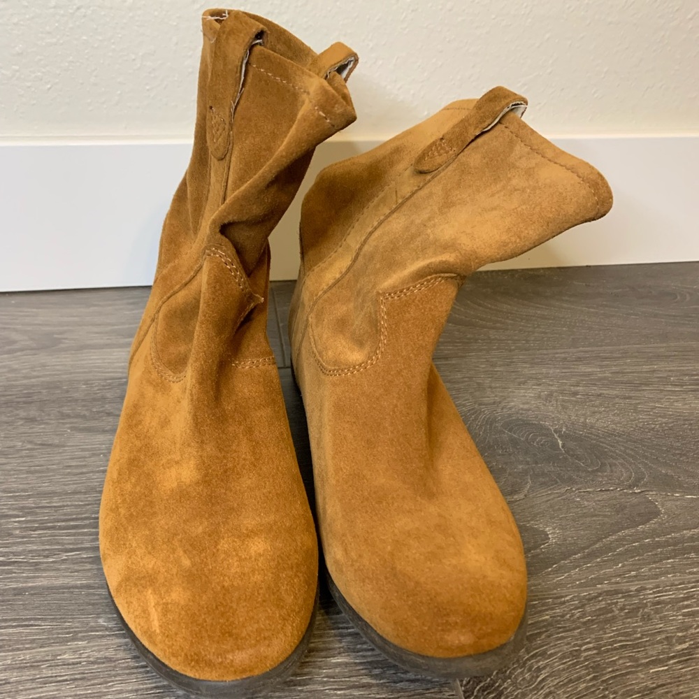 Vince Camuto Suede Boots Size 10